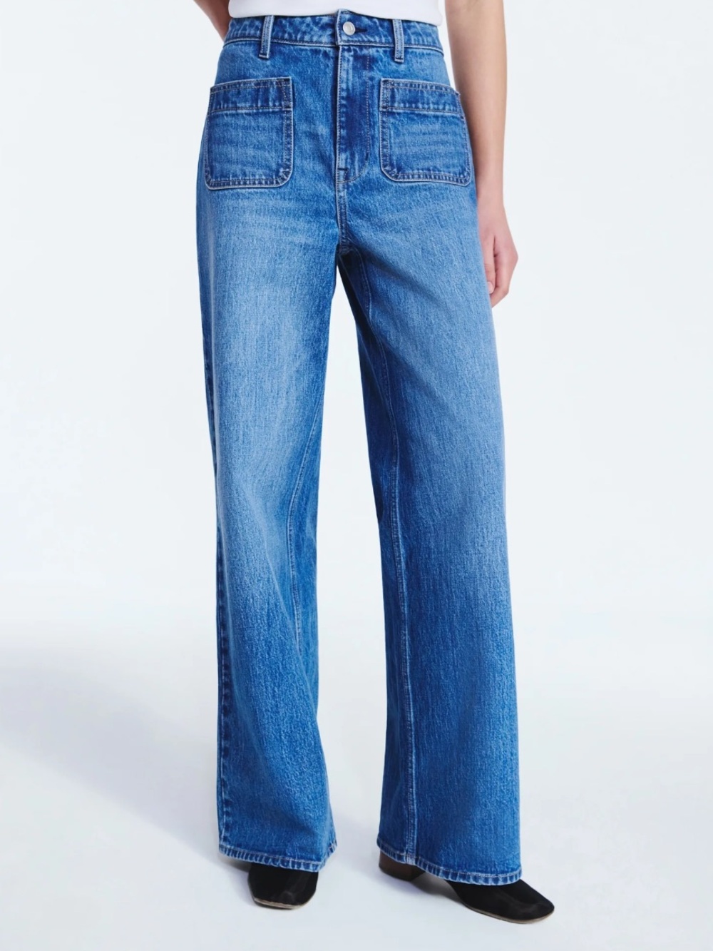 Free Assembly Womens Classic High-Rise Wide-Leg Patch Pocket Jeans in Blue